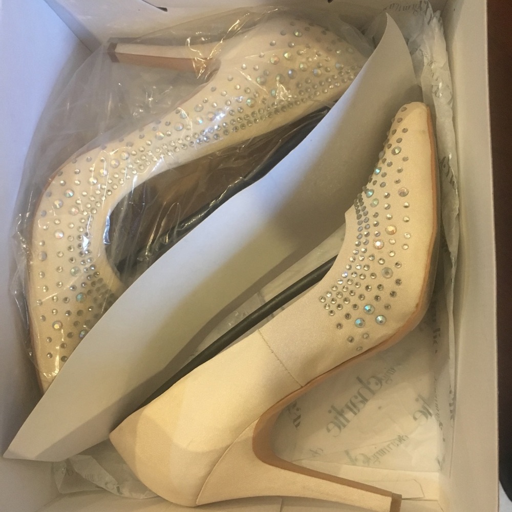 High heels - Picture 3 of 3